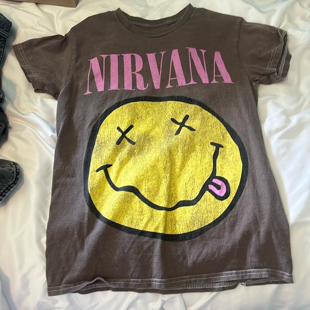 Nirvana tee